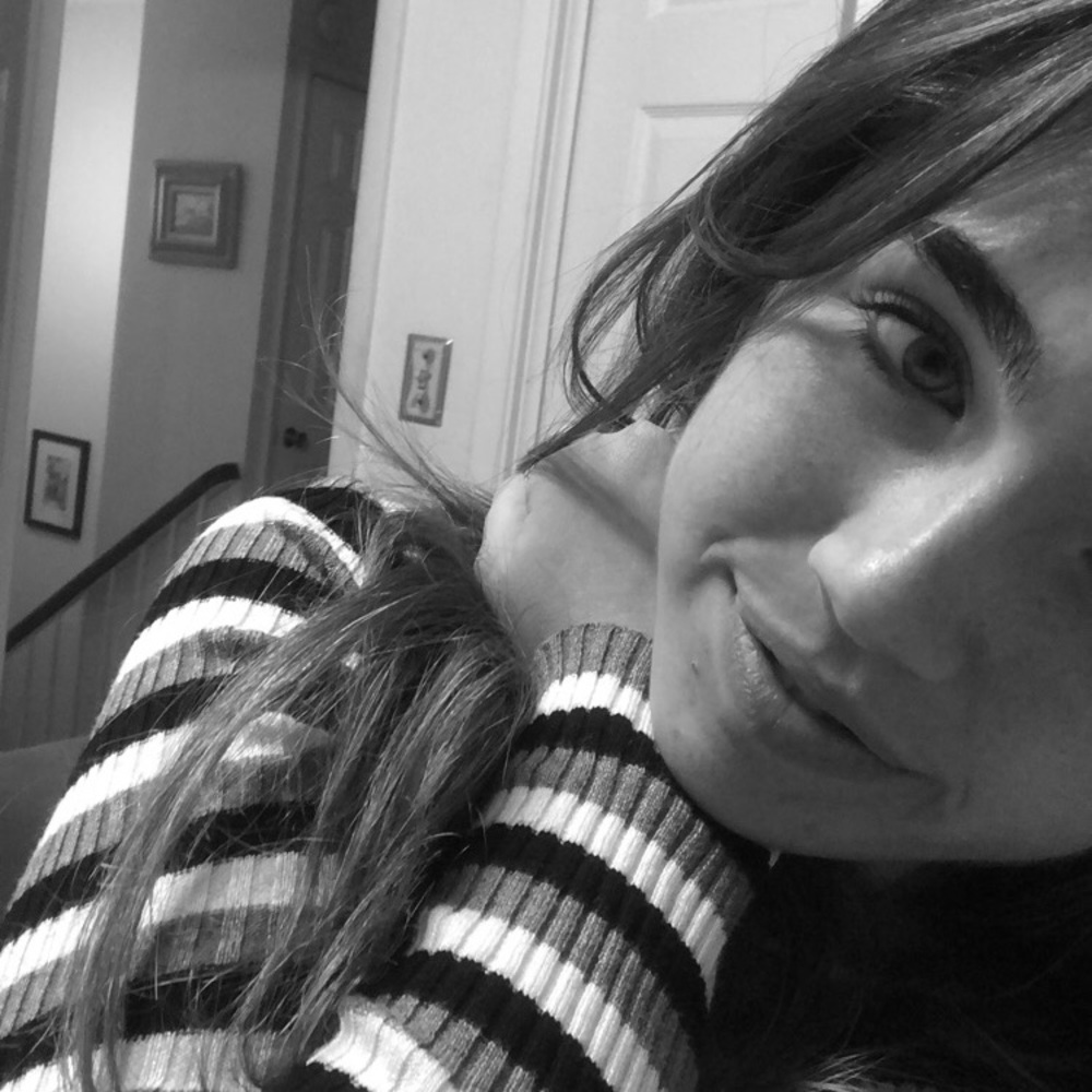 Meet your Posher, Emma🦋⚡️